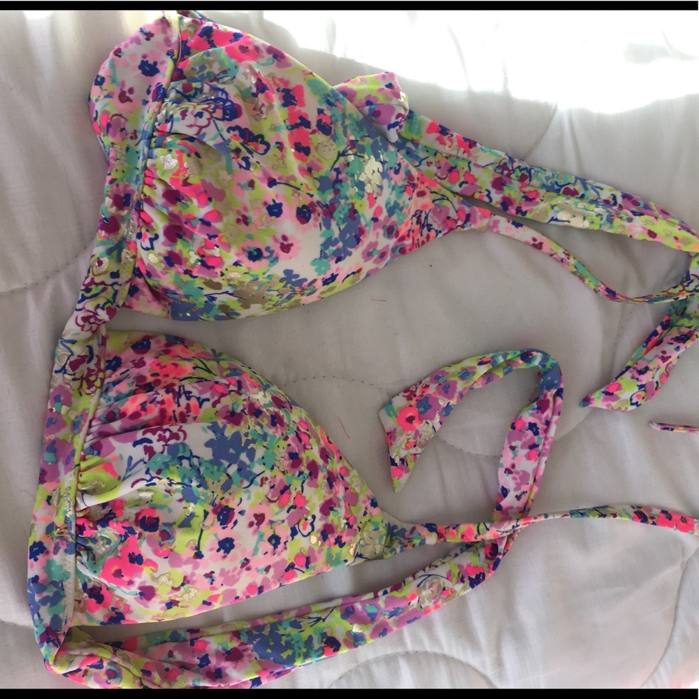 Victoria’s Secret Bikini Top